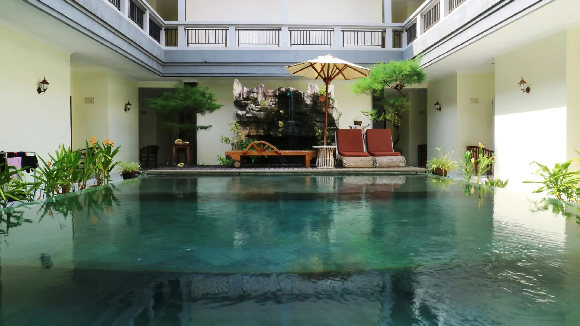 Teges Inn Kuta Kuta  Hotel