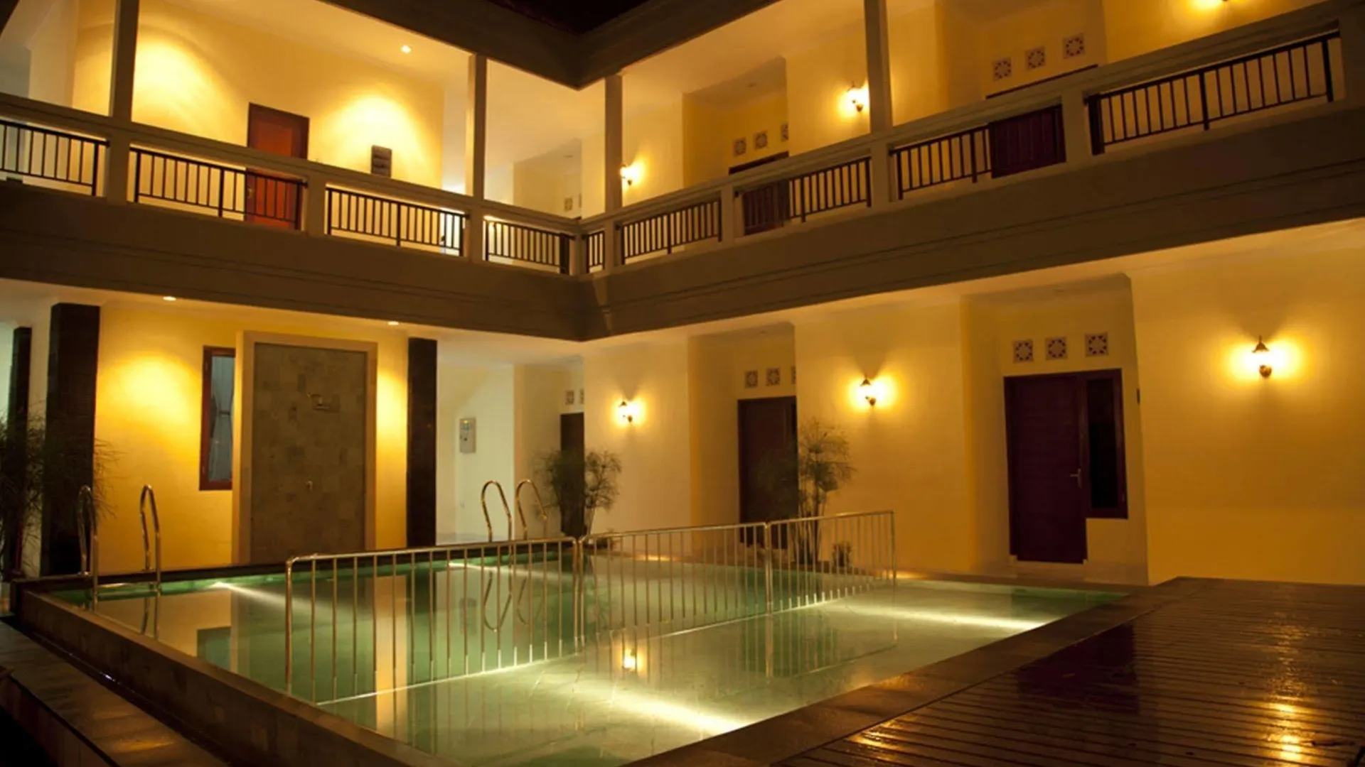 Teges Inn Kuta Kuta  2*, Kuta (Bali)
